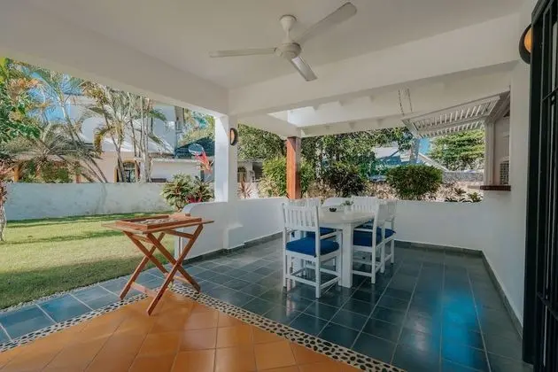 Villa (Maya)