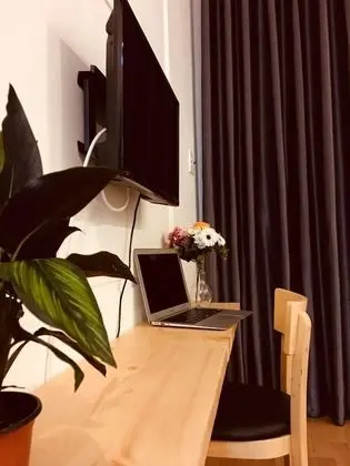 Tek Büyük Yataklı Oda, Balkon
