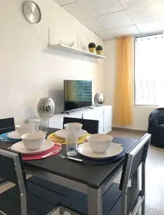Design Stüdyo Süit, 1 Büyük (Queen) Boy Yatak ve Çekyat, Küçük Mutfak