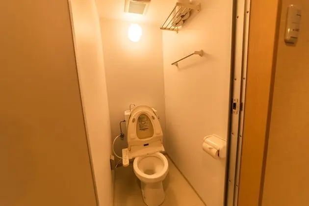 Tek Büyük Yataklı Oda, Sigara İçilebilir