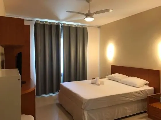 Deluxe Dağ Evi, Havuz Manzaralı