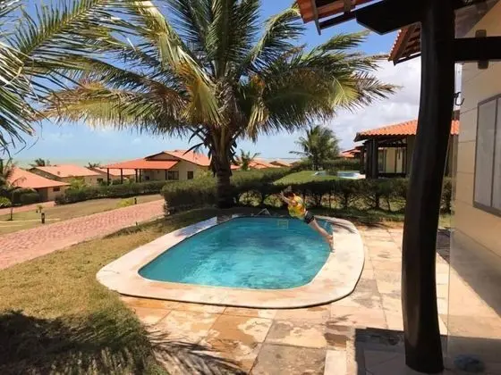 Deluxe Dağ Evi, Havuz Manzaralı