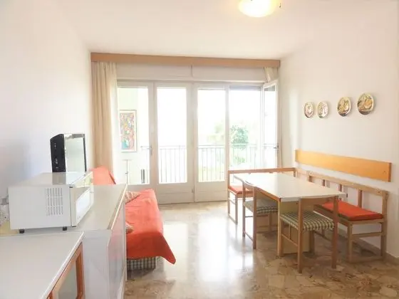 Apart Daire, 2 Yatak Odası (A90111)