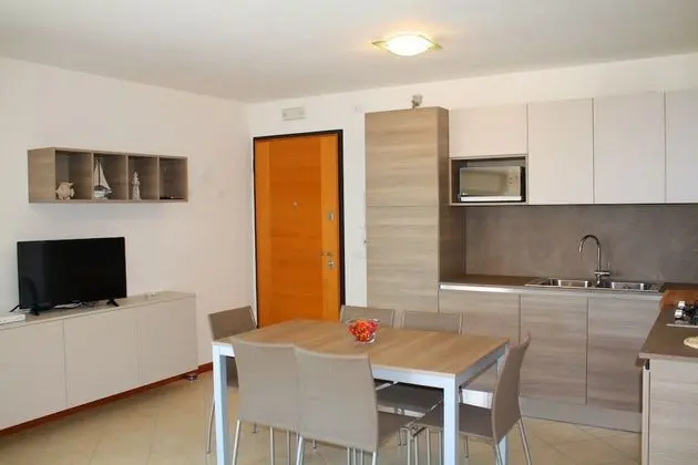 Apart Daire, 2 Yatak Odası, Balkon