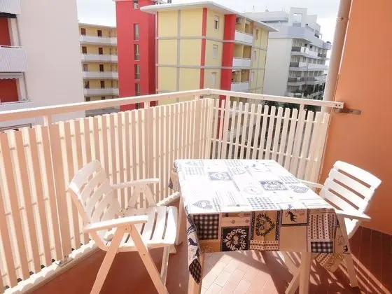 Apart Daire, 2 Yatak Odası (A90156)