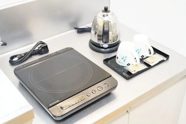 Basic Tek Büyük Yataklı Oda