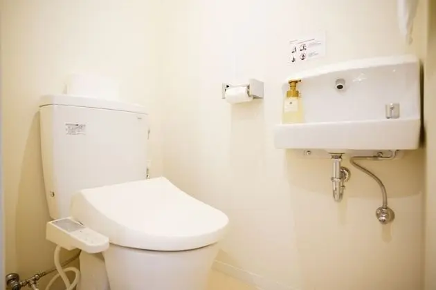 Basic Tek Büyük Yataklı Oda