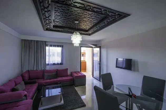 Apart Daire, 2 Yatak Odası, Havuz Manzaralı