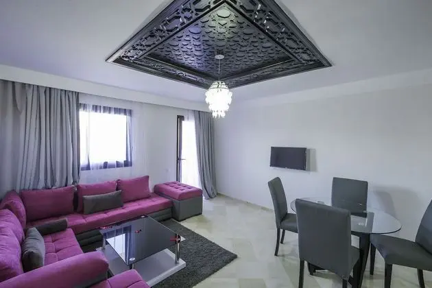 Apart Daire, 2 Yatak Odası, Havuz Manzaralı