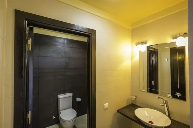 Apart Daire, 2 Yatak Odası, Havuz Manzaralı