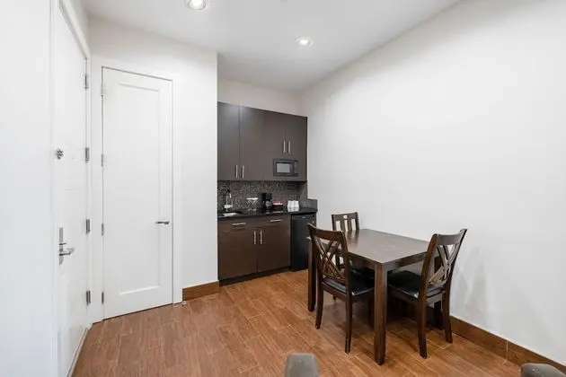 Suite, 1 Bedroom, 2 Twin Beds, Non Smoking