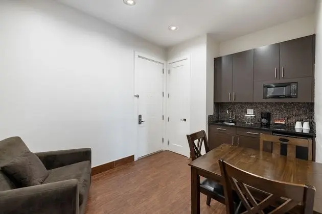 Suite, 1 Bedroom, 2 Twin Beds, Non Smoking