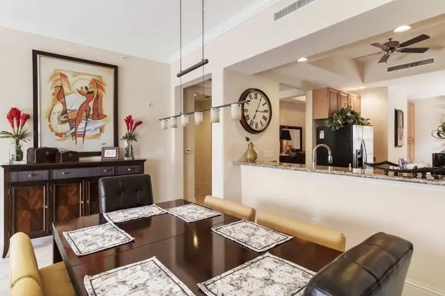 5068 Annunciation Circle, Unit 4304