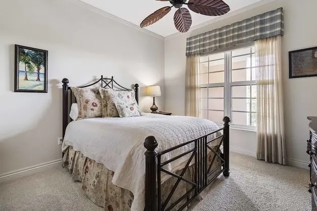 5080 Annunciation Circle, Unit 1202