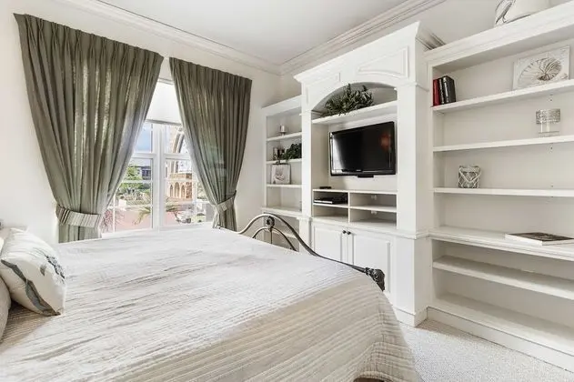 5080 Annunciation Circle, Unit 1205