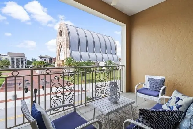 5080 Annunciation Circle, Unit 1205