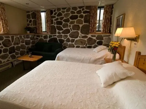 Oda, 2 Çift Kişilik Yatak