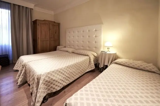 Tek Büyük veya İki Ayrı Yataklı Oda