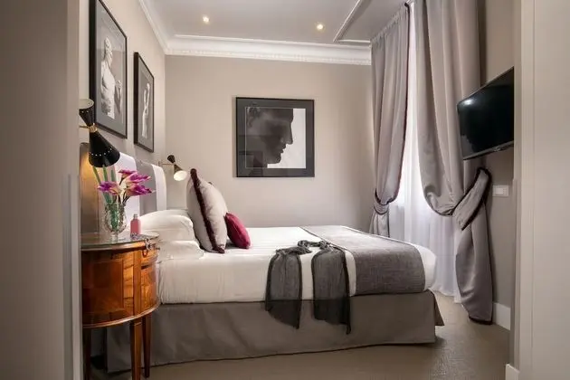 Superior Tek Büyük Yataklı Oda (Main Building)