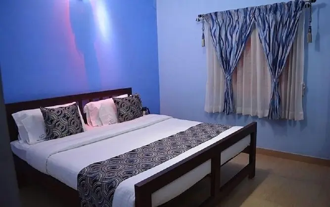 Design Tek Büyük Yataklı Oda, 1 Büyük (Queen) Boy Yatak, Sigara İçilmez