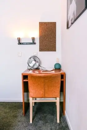 Tek Büyük Yataklı Oda, 2 Tek Kişilik Yatak