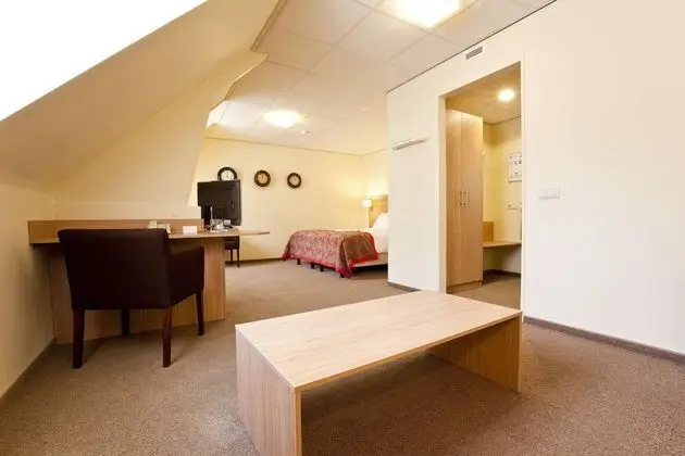 Comfort Tek Büyük Yataklı Oda