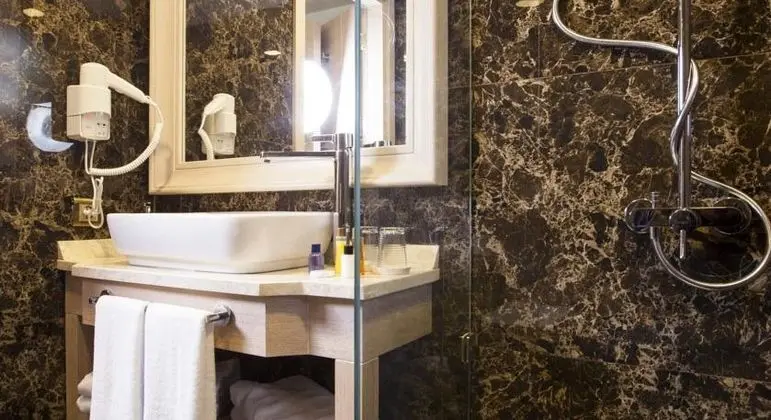 Standart Oda, Şehir Manzaralı