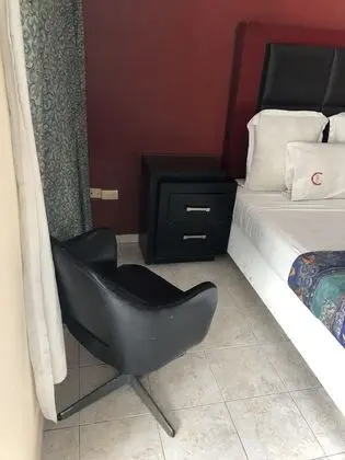 Standard Oda, 1 En Büyük (King) Boy Yatak