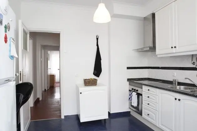 Apart Daire, 2 Yatak Odası, Mutfak, Bahçe Manzaralı