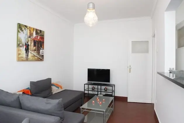 Apart Daire, 2 Yatak Odası, Mutfak, Bahçe Manzaralı