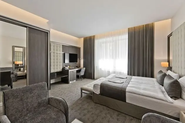 Superior Tek Büyük veya İki Ayrı Yataklı Oda, Balkon