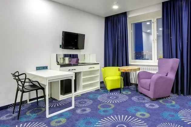 Luxury Tek Büyük Yataklı Oda