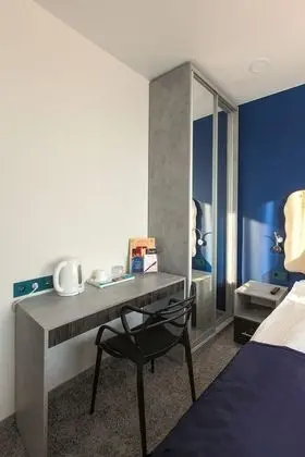 Superior Tek Büyük Yataklı Oda