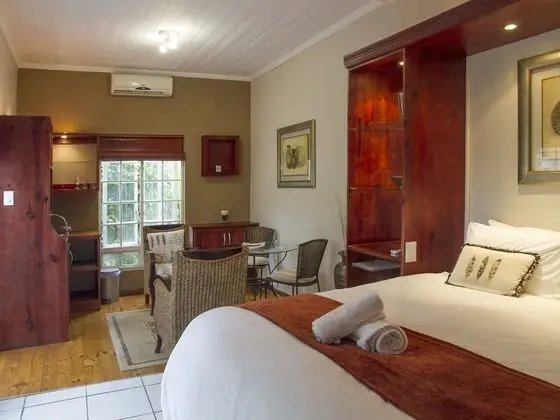 Room 2 luxury Queen