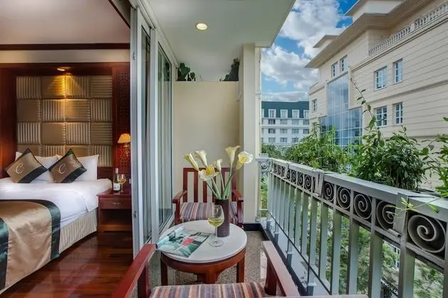 Deluxe Oda, 1 En Büyük (King) Boy Yatak, Balkon, Şehir Manzaralı
