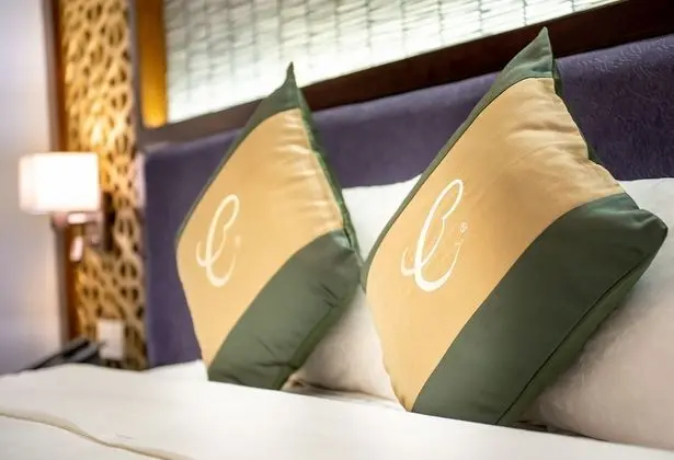 Deluxe Tek Büyük Yataklı Oda (Breakfast Included)