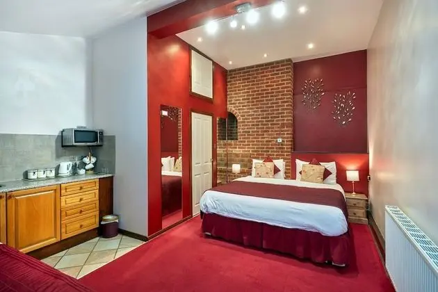 Deluxe Üç Kişilik Oda