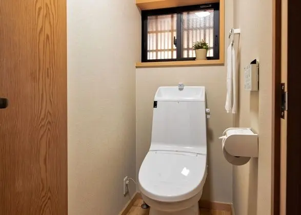 Dört Kişilik Oda, Sigara İçilmez (Vacation Home)