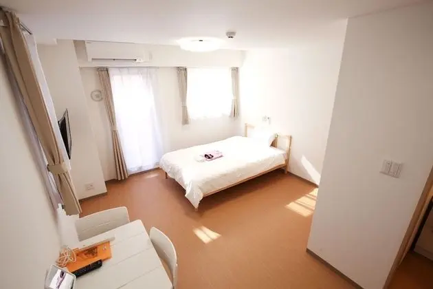 Tek Kişilik Oda, Ortak Banyo