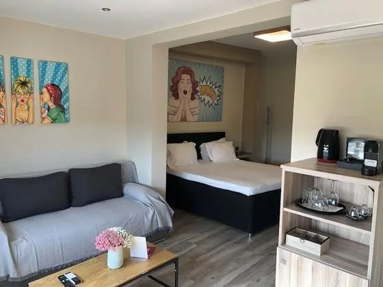 Deluxe Double Room with partial Acropolis View