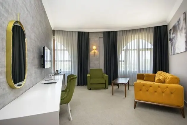 Corner Suite Oda