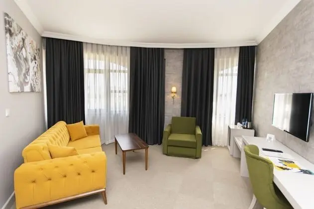 Corner Suite Oda
