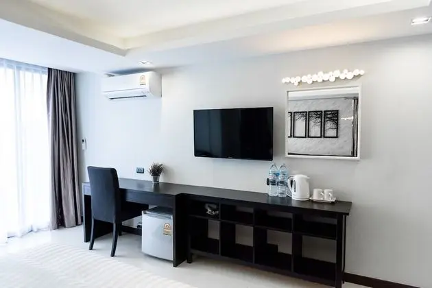 Deluxe Tek Büyük Yataklı Oda