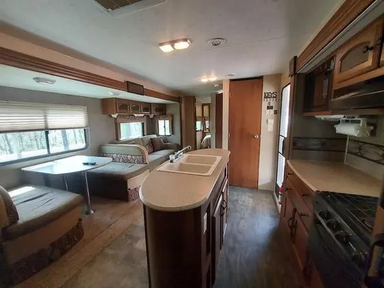 Kır Evi (Connie's Camp - 2014 Coachman W/bunkh)