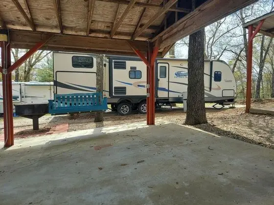 Kır Evi (Connie's Camp - 2014 Coachman W/bunkh)