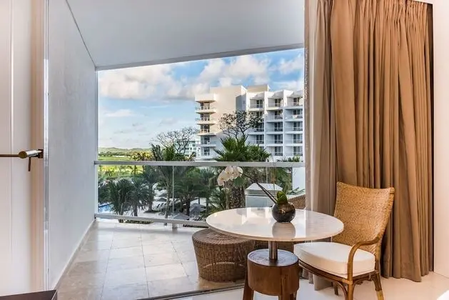 Preferred Club Master Suite Tropical View