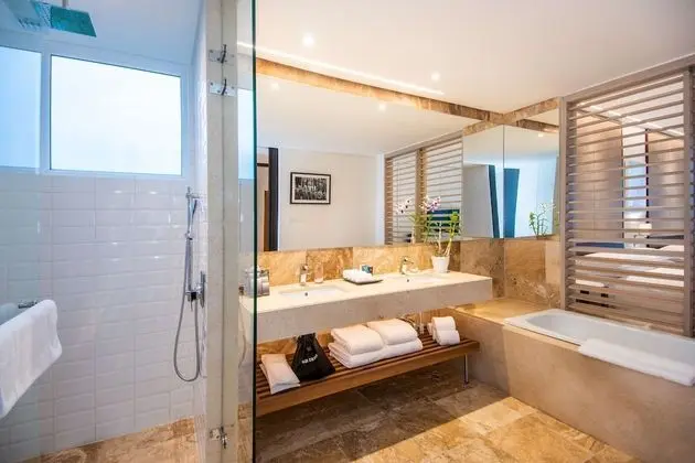 Preferred Club Presidential Suite Ocean Front