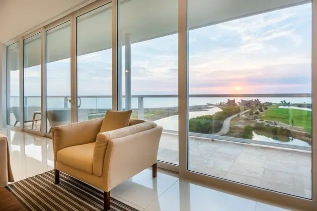 Preferred Club Presidential Suite Ocean Front