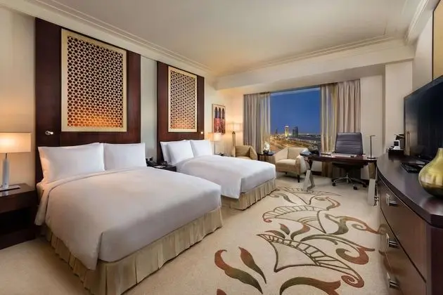 Oda, 2 Çift Kişilik Yatak (Skyline View)
