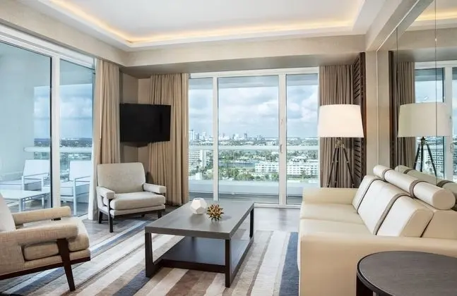 Süit, 1 Yatak Odası, Okyanus Manzaralı (Residence, Intracoastal View)